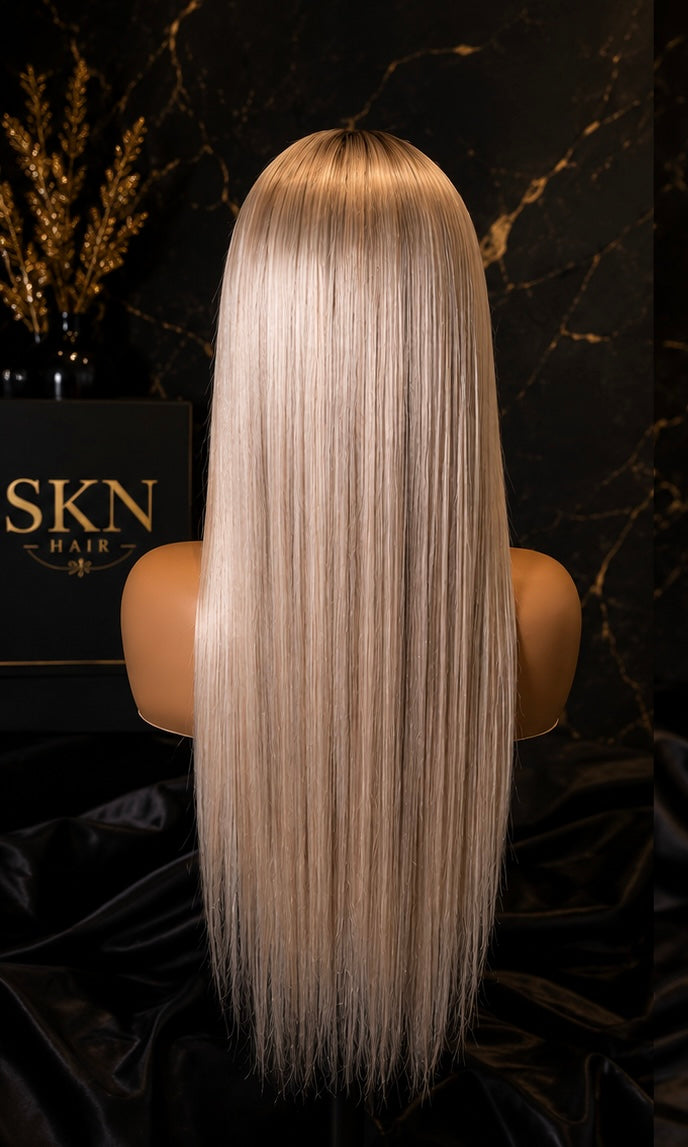 👑 SKN Blonde Straight HD Lace Wig – 100 % Cheveux Naturels